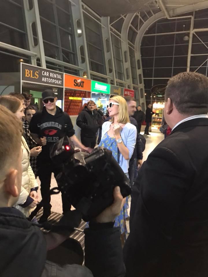 &quot;Таке прекрасне місто&quot;: Періс Хілтон прилетіла до Львова і захопилася його красою
