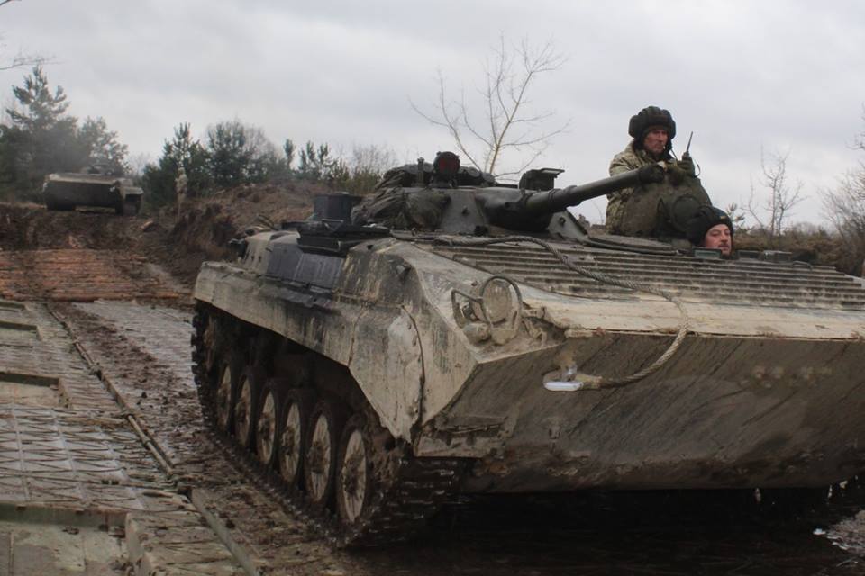 "Ворог буде знищений": в мережі показали видовищні навчання українських танкістів