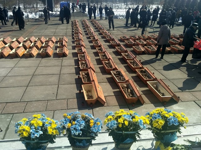 В Івано-Франківську перепоховали кістки 134 жертв комуністичного терору
