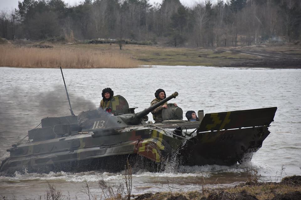 "Ворог буде знищений": в мережі показали видовищні навчання українських танкістів