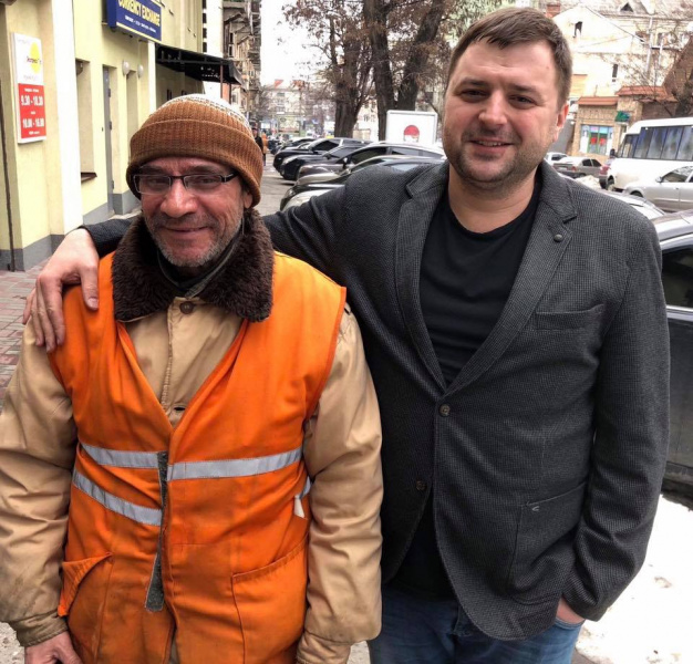 &quot;На лопате&quot;: в сети нашли двойника мэра Харькова (фото)