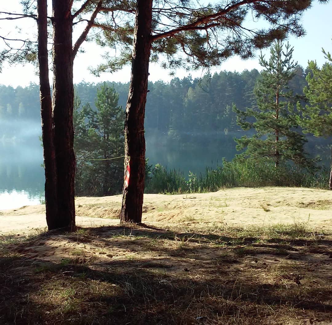 Не тільки Синевир: мальовничі водойми для затишного сімейного відпочинку в Україні