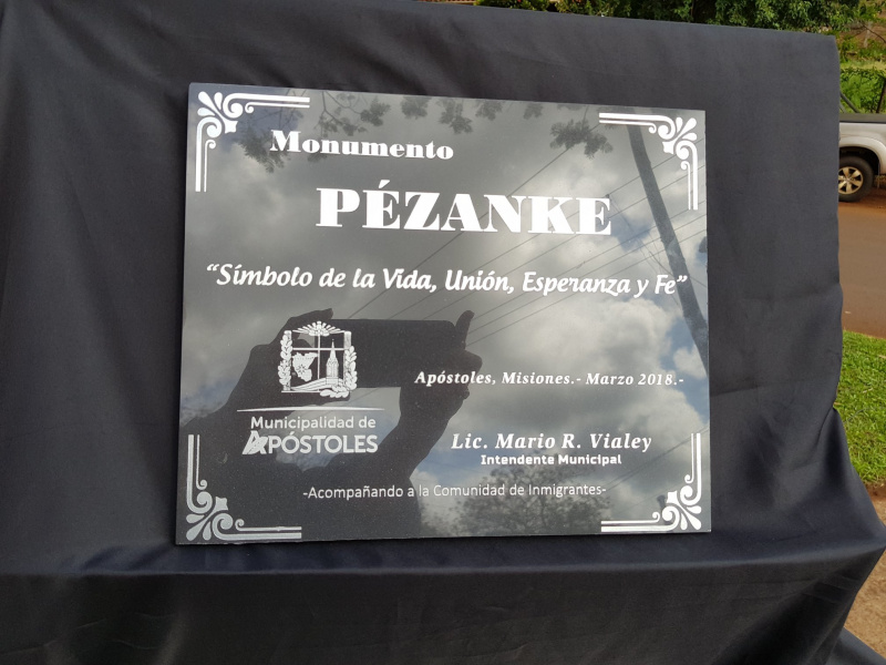 В Аргентине установили огромную украинскую писанку (фото)