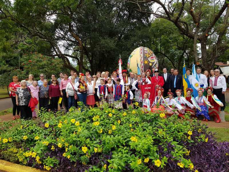 В Аргентине установили огромную украинскую писанку (фото)