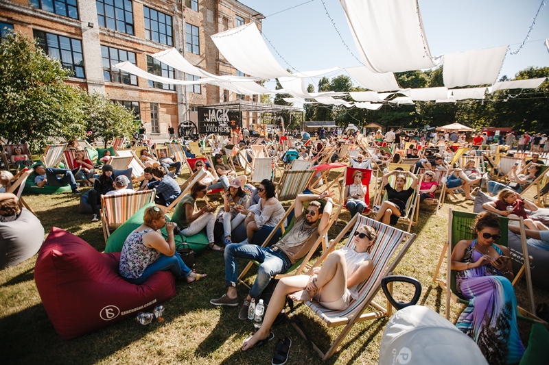 Фестивальне літо почалося: як городяни відпочили на Ulichnaya Eda