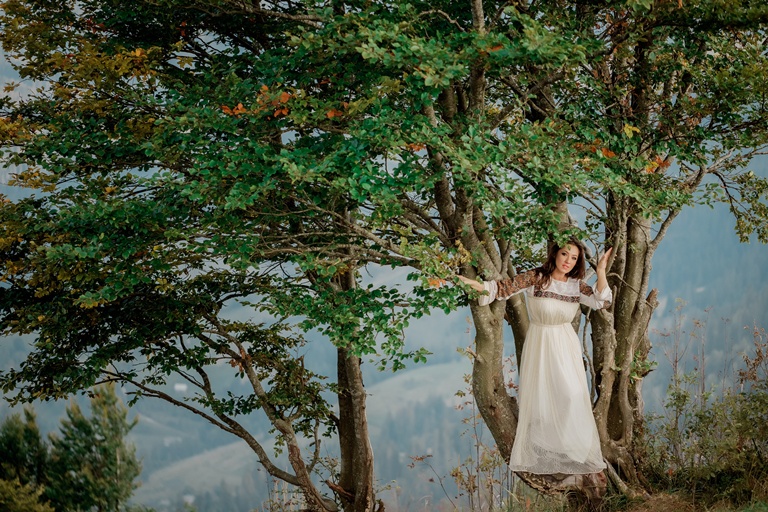 Украинская певица и герой АТО показали свою историю любви