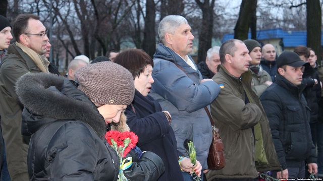 "Саме в ці дні були потужні бої": в Запоріжжі вшанували пам'ять бійців АТО