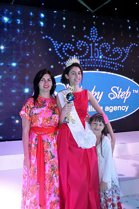 Юная Королева Украины Ксения Вдовичена фото