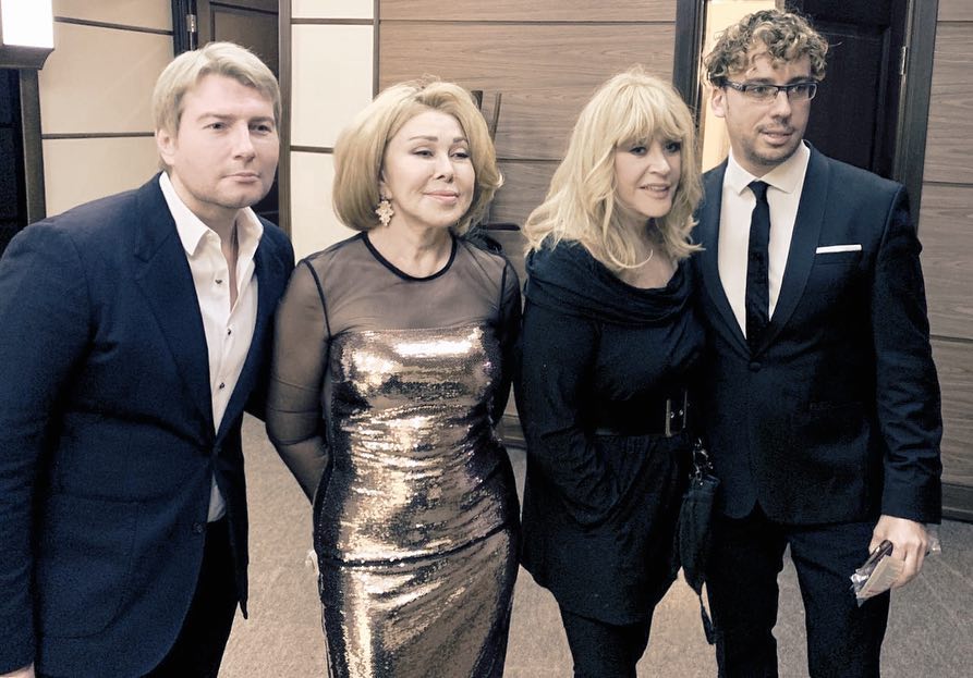 "Розквітла!": Пугачова затьмарила всіх на концерті Лободи