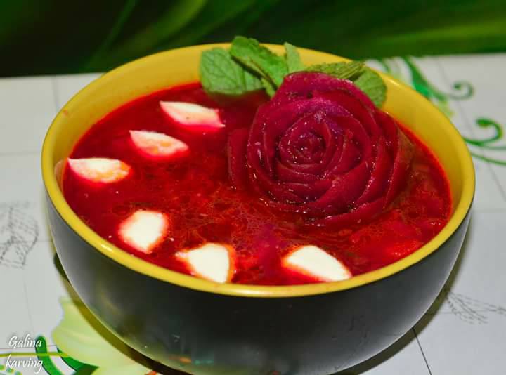 Украинка создает впечатляющие съедобные букеты (фото)