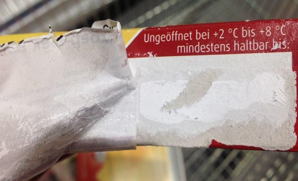 Ловкость рук: в столичном супермаркете возвращают "молодость" просроченным продуктам