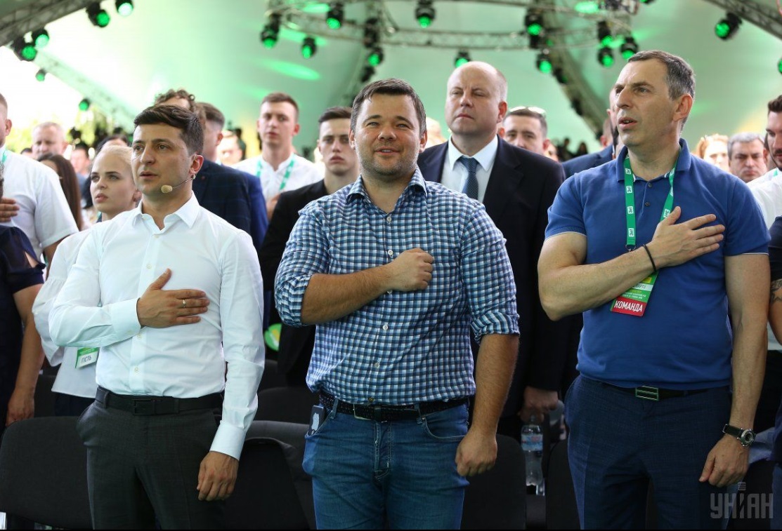 Без "Кварталу" не обійшлось: у Зеленського розповіли, хто пише промови президенту