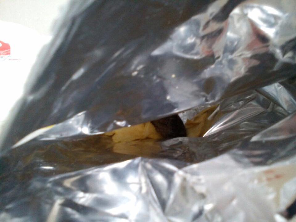 Во Львове девушка в пачке чипсов нашла мышь