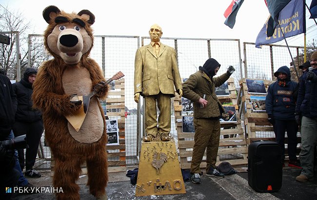 Акции протеста: що відбувалось під посольствами РФ в містах України (фото)