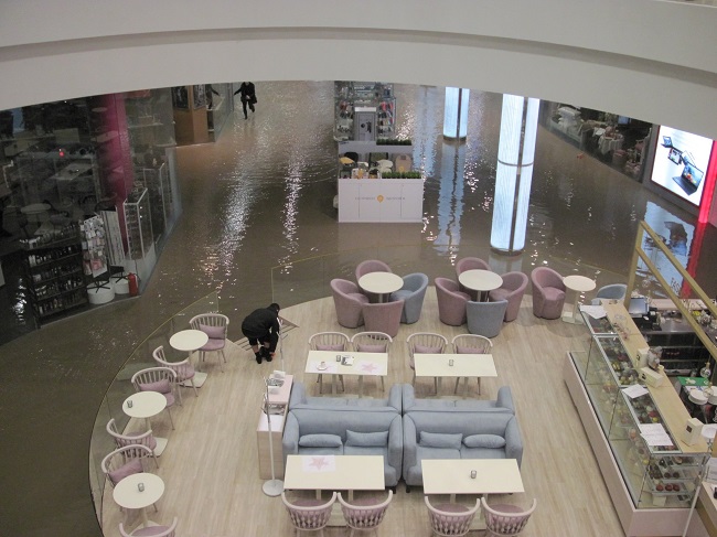 Потоп в Ocean Plaza: кто получит компенсацию