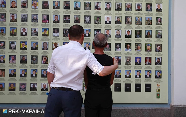 В Киеве прошла акция памяти жертв катастрофы самолета ИЛ-76 (фоторепортаж)