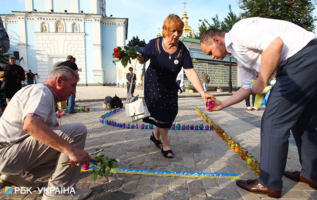 В Киеве прошла акция памяти жертв катастрофы самолета ИЛ-76 (фоторепортаж)