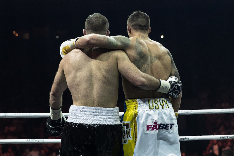 "Він повинен бити повітря": що радив Ломаченко Усику в поєдинку з Гассієвим (відео)