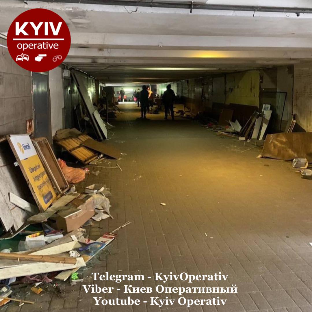 У Києві продовжують зносити МАФи (фото)