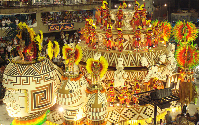 У Ріо-де-Жанейро розпочався карнавал: яскраві фото з відкриття свята