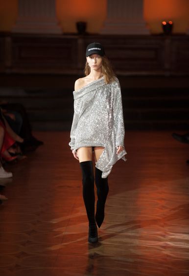 Катя Осадчая восхитила поклонников блестящим образом