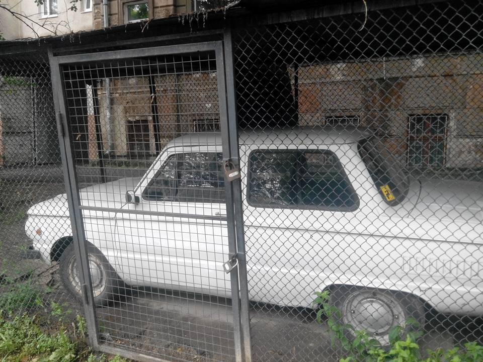 Одесса авто запорожец клетка фото