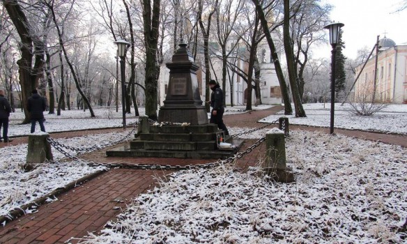 У Чернігові вкрали пам'ятник російському поету