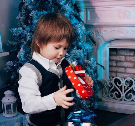 Превратили сына в дочь: фотографии ребенка Стаса Пьехи поразили пользователей сети