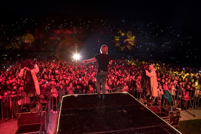 Олег Винник признался, в чем суть его нового трека с шутливым названием &quot;Пчела Майя&quot;