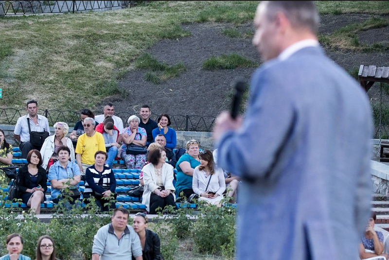 "Мы с вами сделали праздник": Кличко поблагодарил коммунальщиков за чистоту после финала ЛЧ (фото)