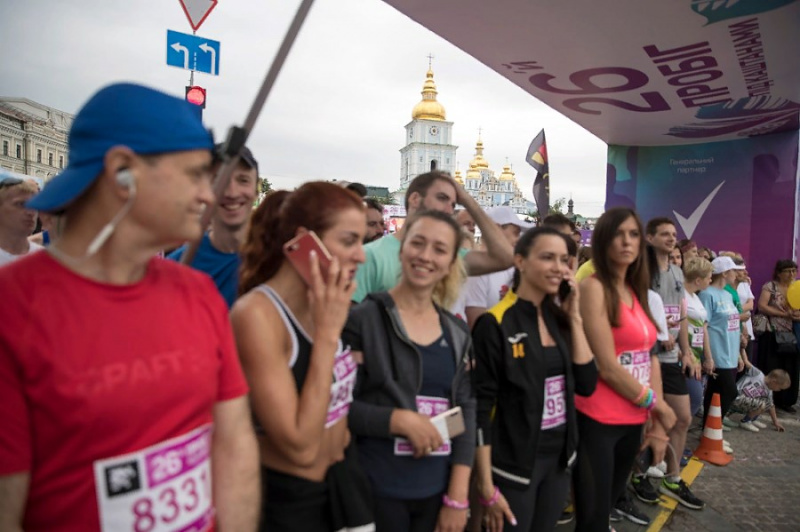 Пробіг під каштанами: Віталій Кличко відкрив 26-ту щорічну благодійну акцію