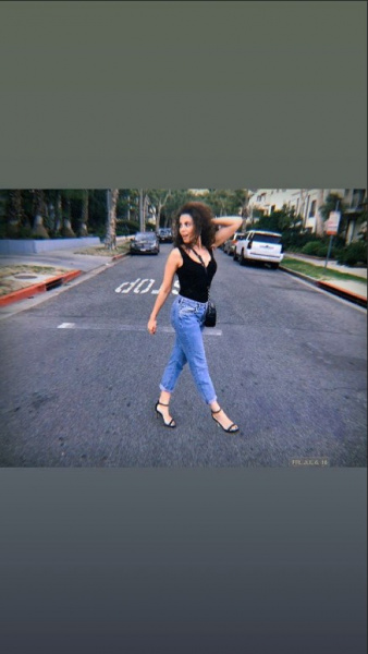 Настя Каменских показала "голые" снимки с отдыха в Калифорнии (фото)