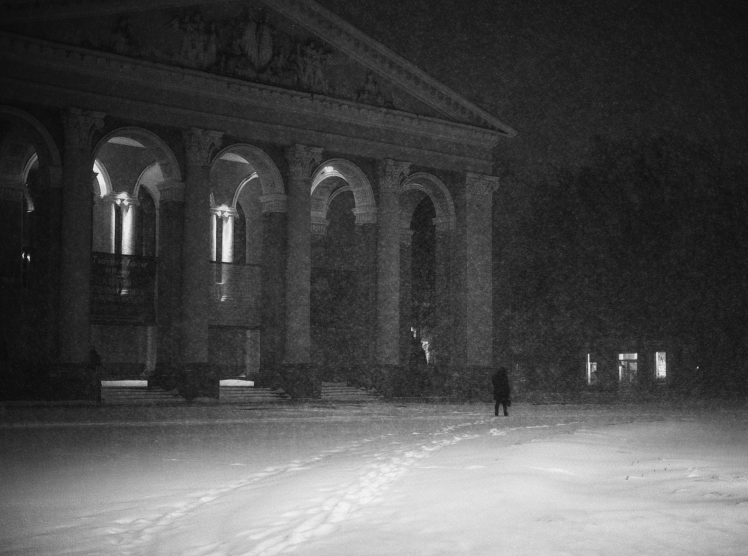 Снегопады в Украине: непогода накрыла города (фото, видео)