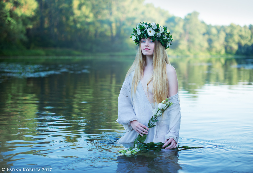 Гармония и простота: 15 фото, раскрывающих истинную красоту украинок (18+)