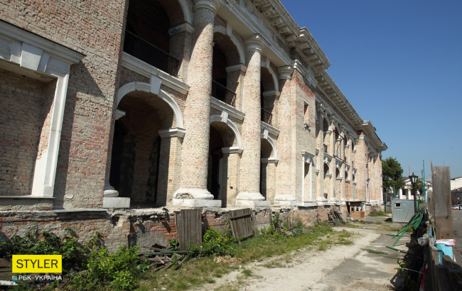 Гостинний двір у Києві