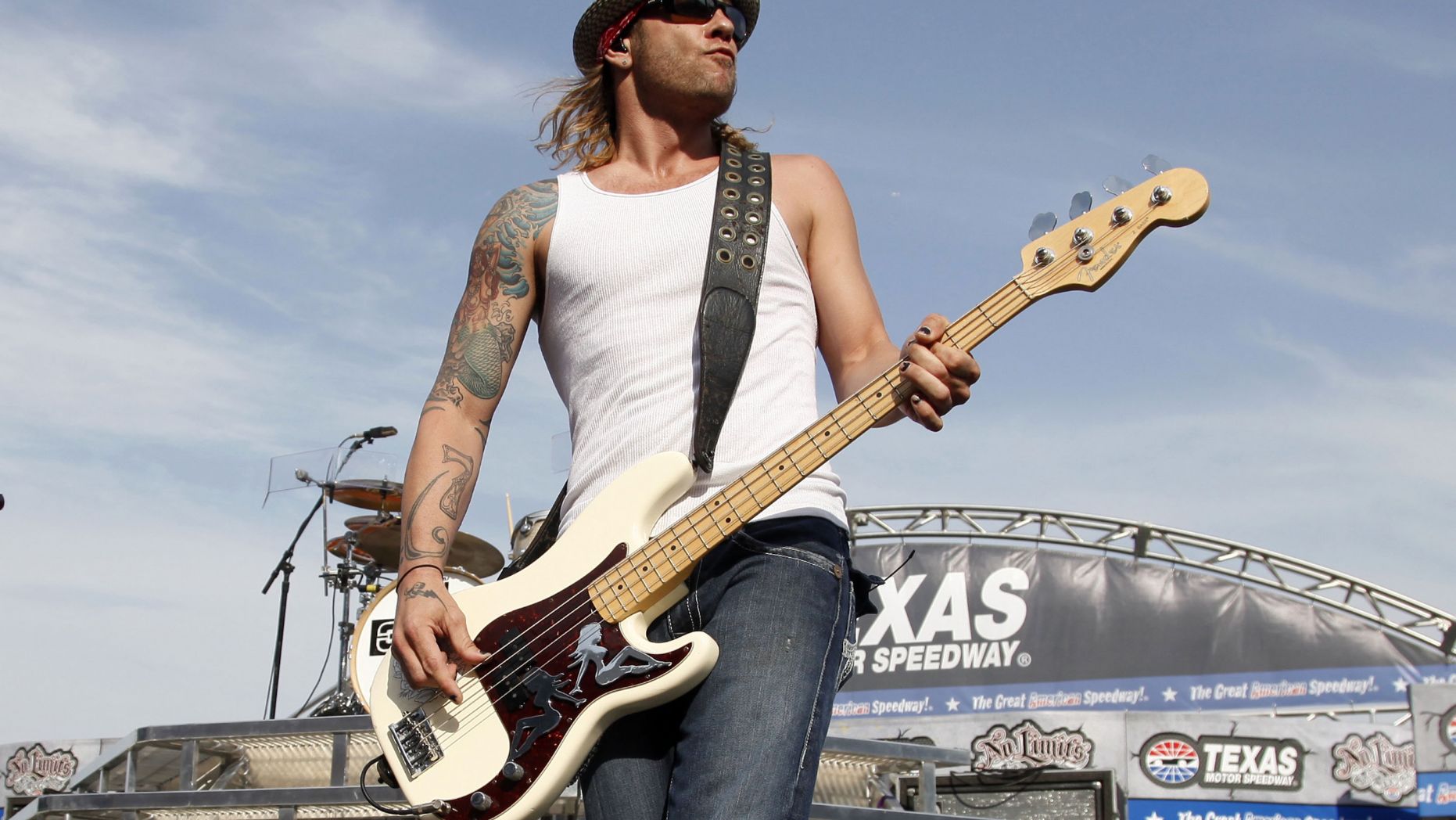 Музиканта 3 Doors Down засудили до 10 років в'язниці: відомі несподівані причини арешту