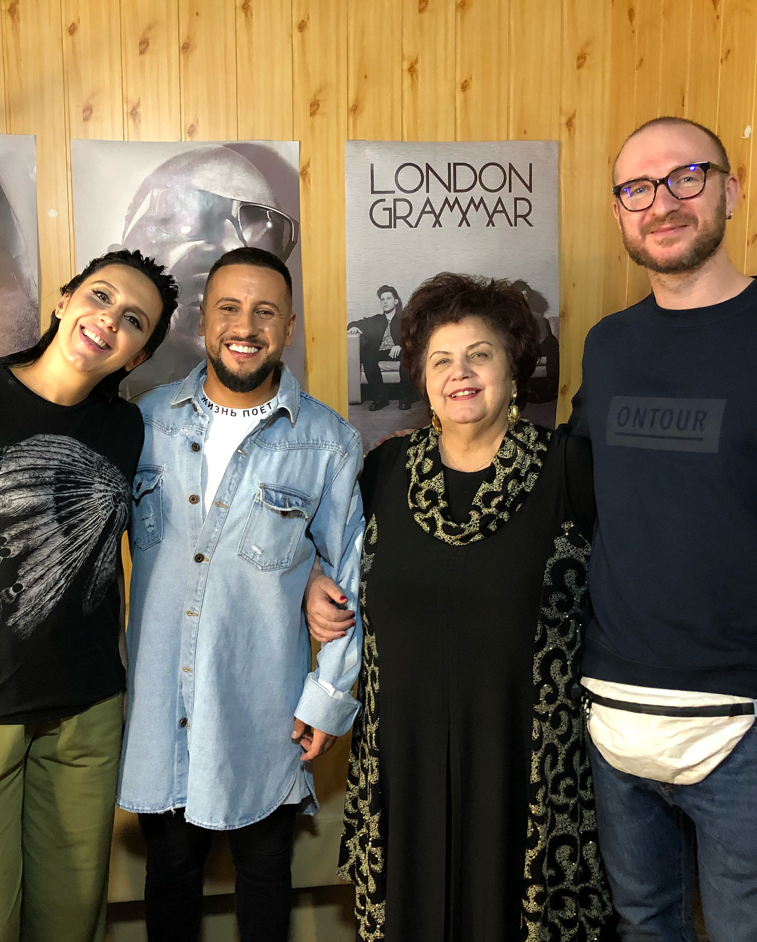 &quot;Мне даже неудобно&quot;: Джамала впервые после родов вышла в свет (фото)