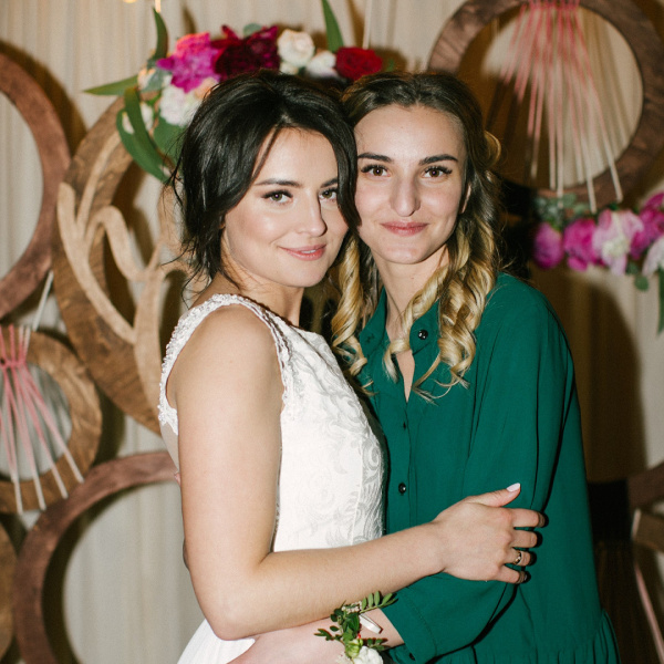 "Ми мали дожити до старості": дівчина, яка вижила в ДТП у Харкові, написала загиблій сестрі