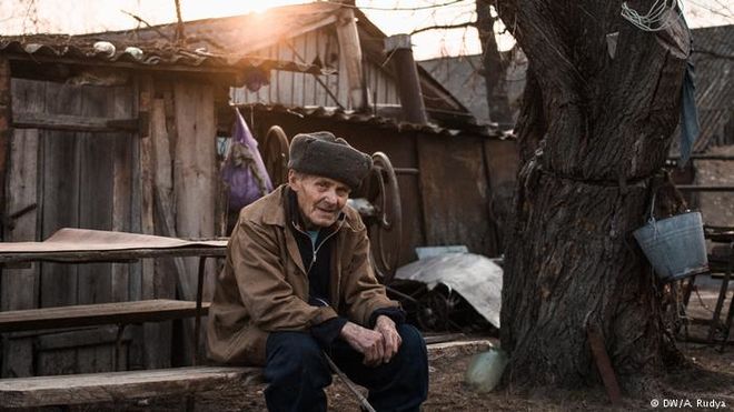 32 роки потому: як живуть люди у Зоні відчуження (ФОТО)