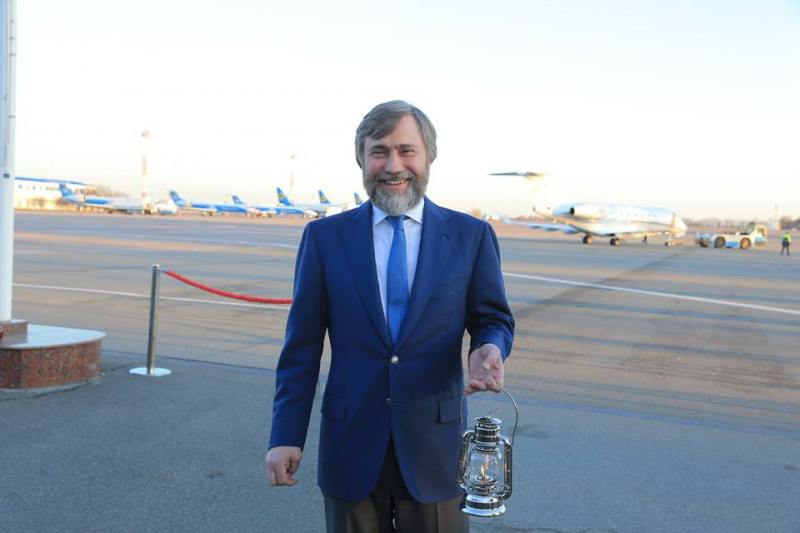 Народний депутат Вадим Новинський привітав українців з Великоднем