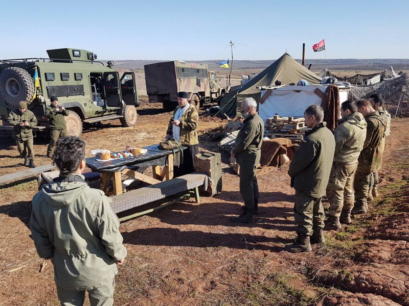 Пасха в АТО: как воины на Донбассе отмечали праздник (фото)