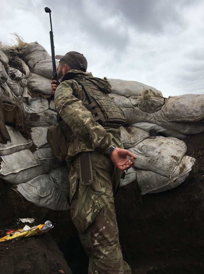 "Тут не прийнято говорити голосно": журналіст розповів про ситуацію в АТО