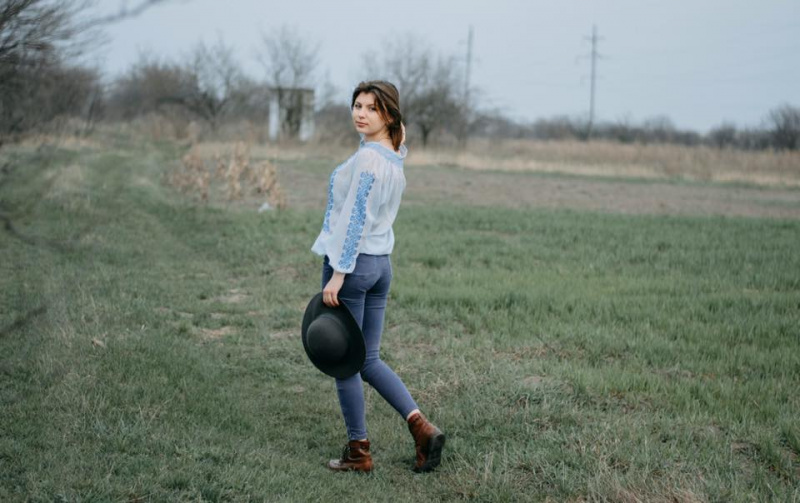 "Это наш идентификационный код": украинские звезды нарядились в вышиванки (фото, видео)