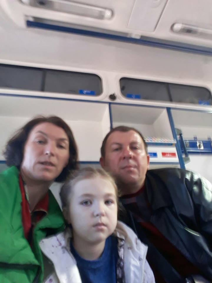 "Даринці тільки 9 років, а її вже спіткала біда": українців просять допомогти маленькій дівчинці