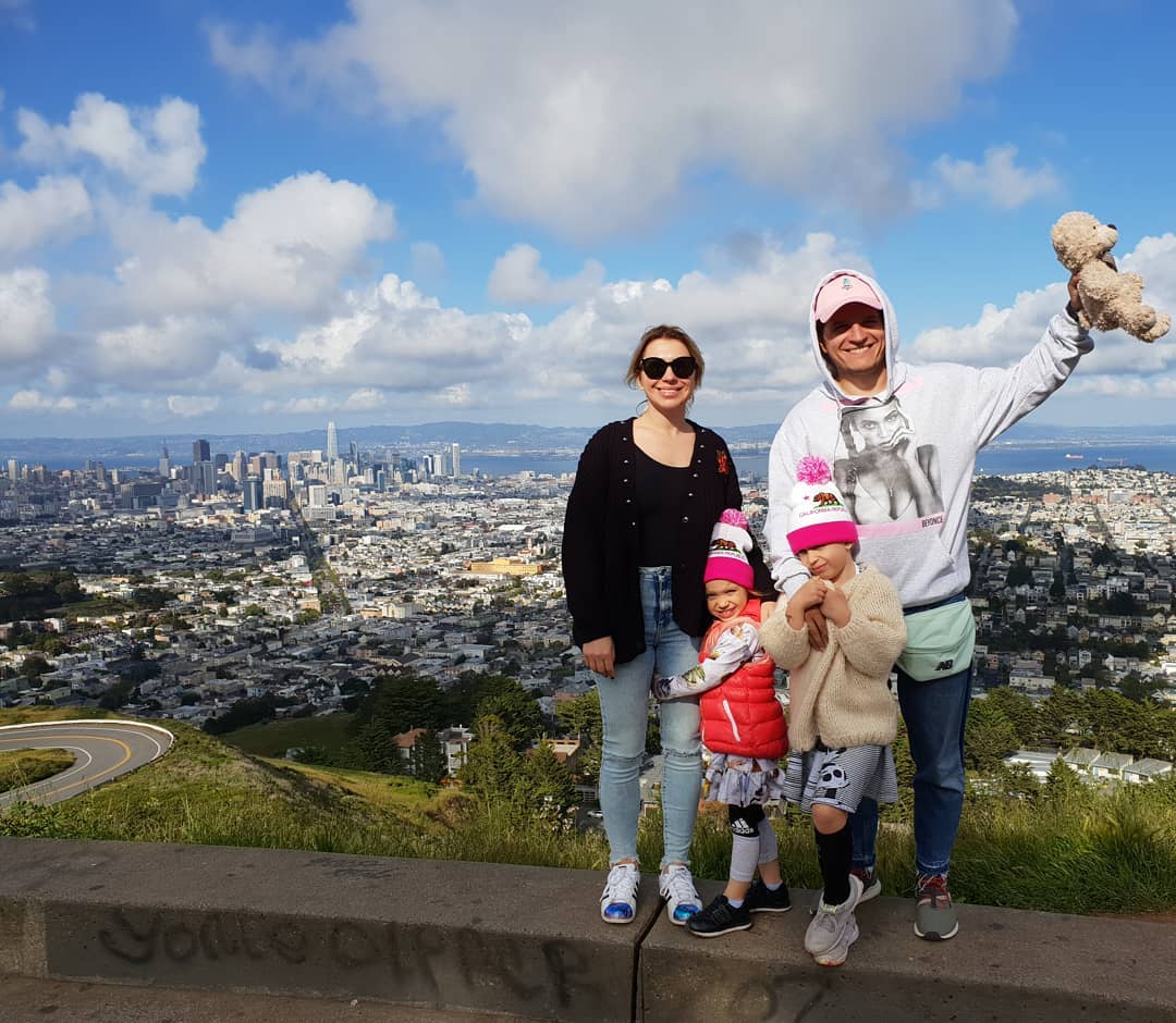 Анатолий Анатолич с семьей в США