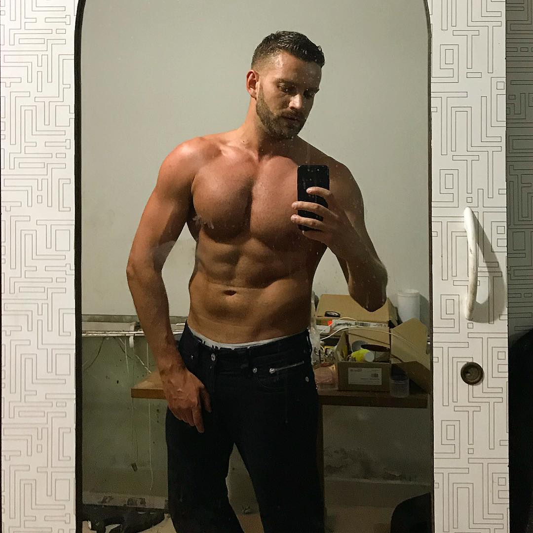 Обладатель титула "Самый красивый мужчина" рассказал, как боролся за победу