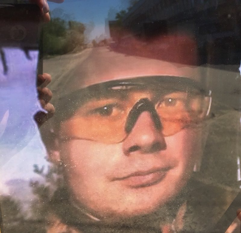 Под Сумами попрощались с погибшим на Донбассе 27-летним бойцом (фото)