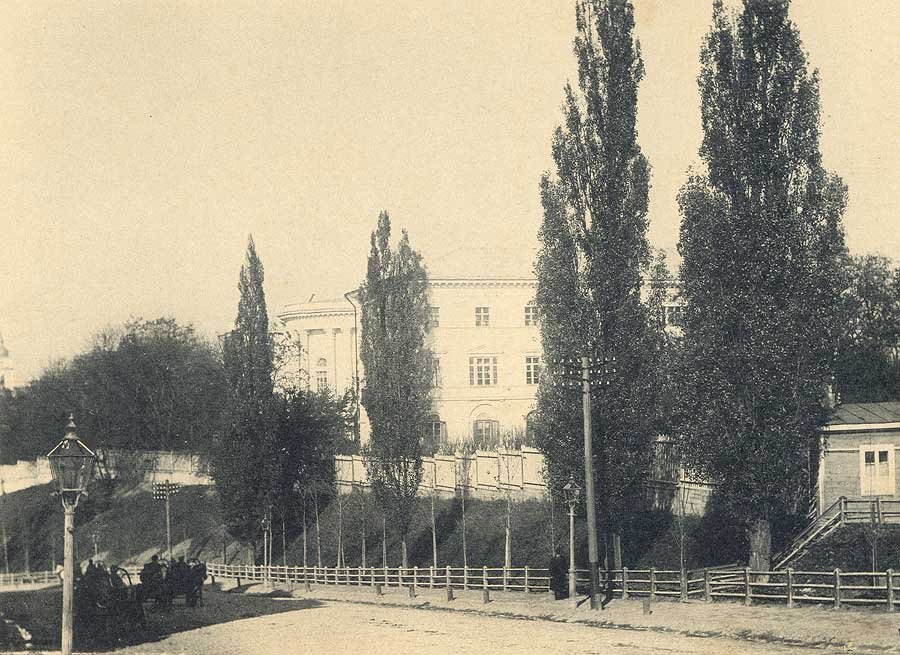 Институт благородных девиц в Киеве