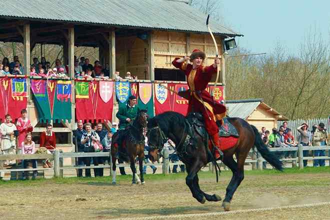 Фото: День Киева в Парке Киевская Русь (pkr.com) Пакр Киевская Русь