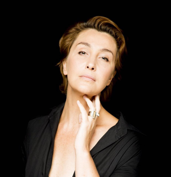 &quot;Мати драконів&quot;: популярна українська телеведуча примірила новий образ